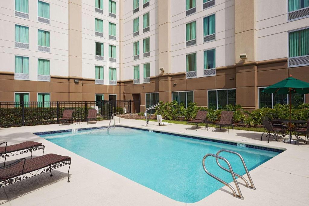 Hampton Inn Houston Near the Galleria Image