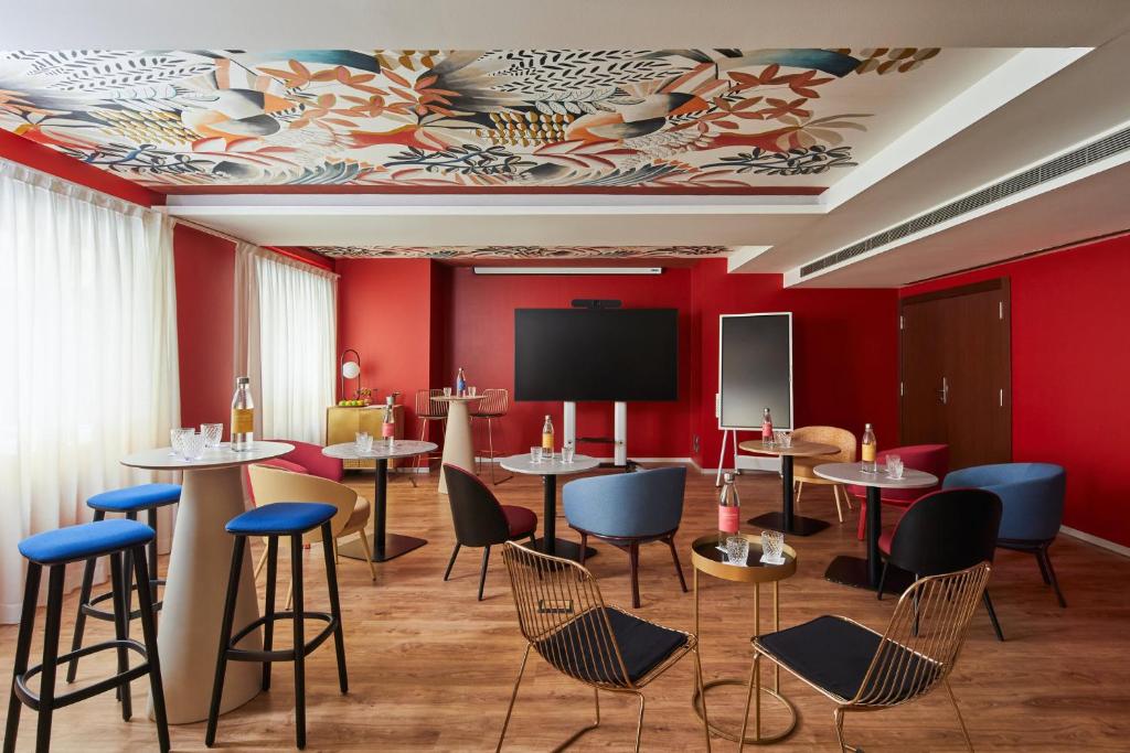 Hotel Indigo Barcelona Plaza Espana by IHG Image