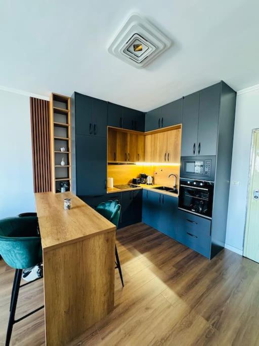 Sea side Apartment 2 4