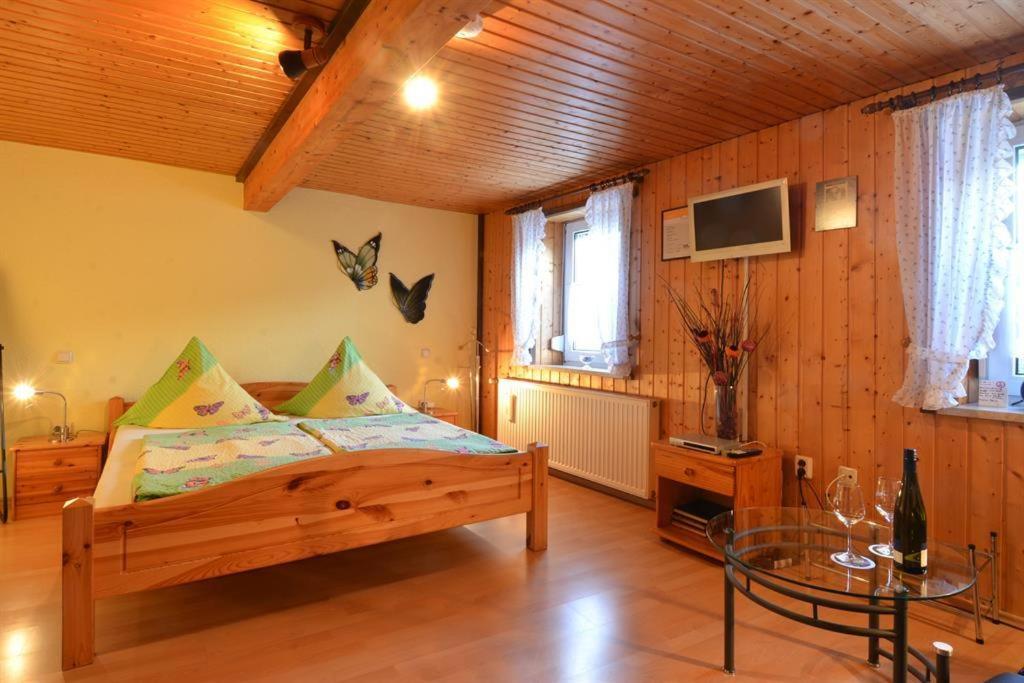 Weingut-Ferienwohnung Jungblut - nur Urlaubsgäste 2