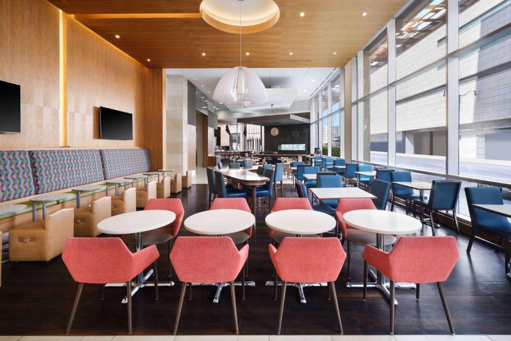 Homewood Suites- Denver Downtown Convention Center Image