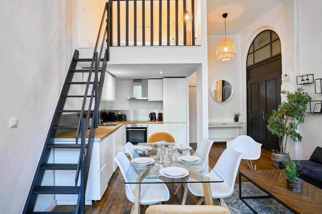 Bright 3-bedroom 2-bathroom flat. 7