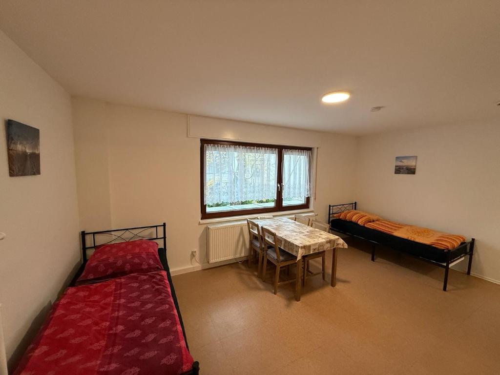 Nice and quiet studio apartment in a central location 1