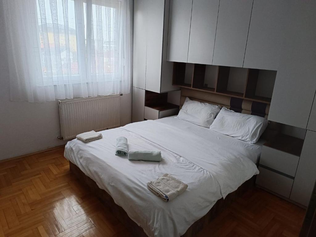 Redon Apartment 2