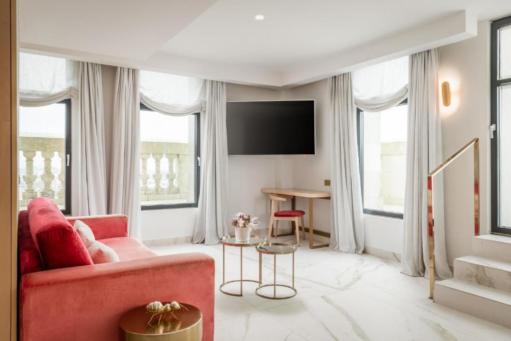 45 Times Barcelona Hotel Image