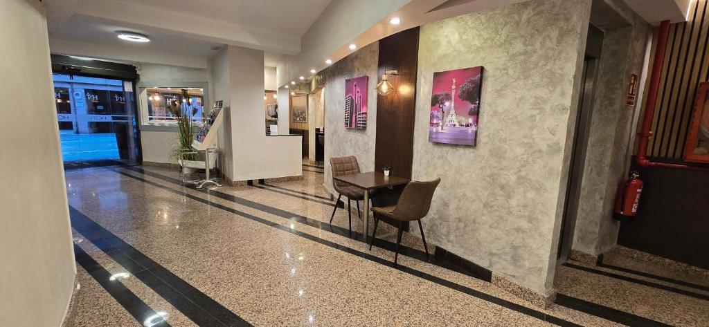 Hotel Nuevo Triunfo Image
