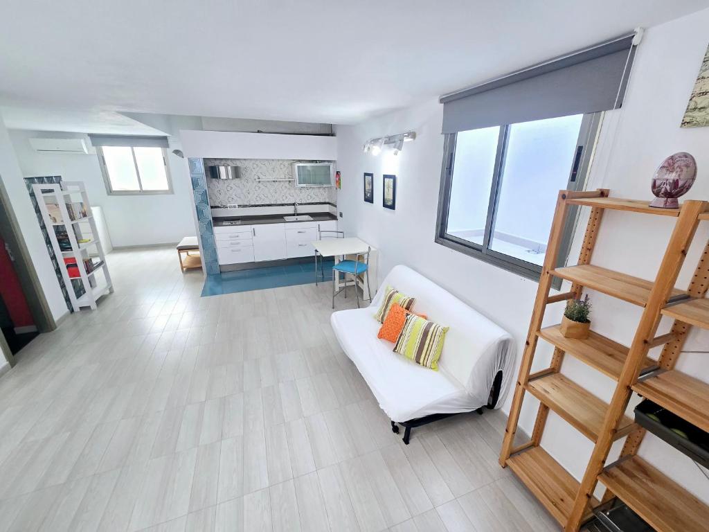 Oasis House 3