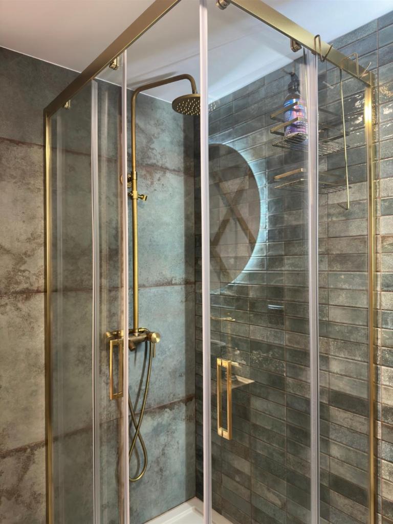 Jurta nad Zegrzem z prywatnym jacuzzi 3