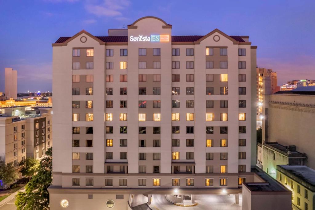 Sonesta ES Suites San Antonio Downtown Alamo Plaza Image