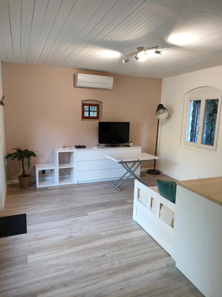 Maisonnette-Studio Toulon 83200 5