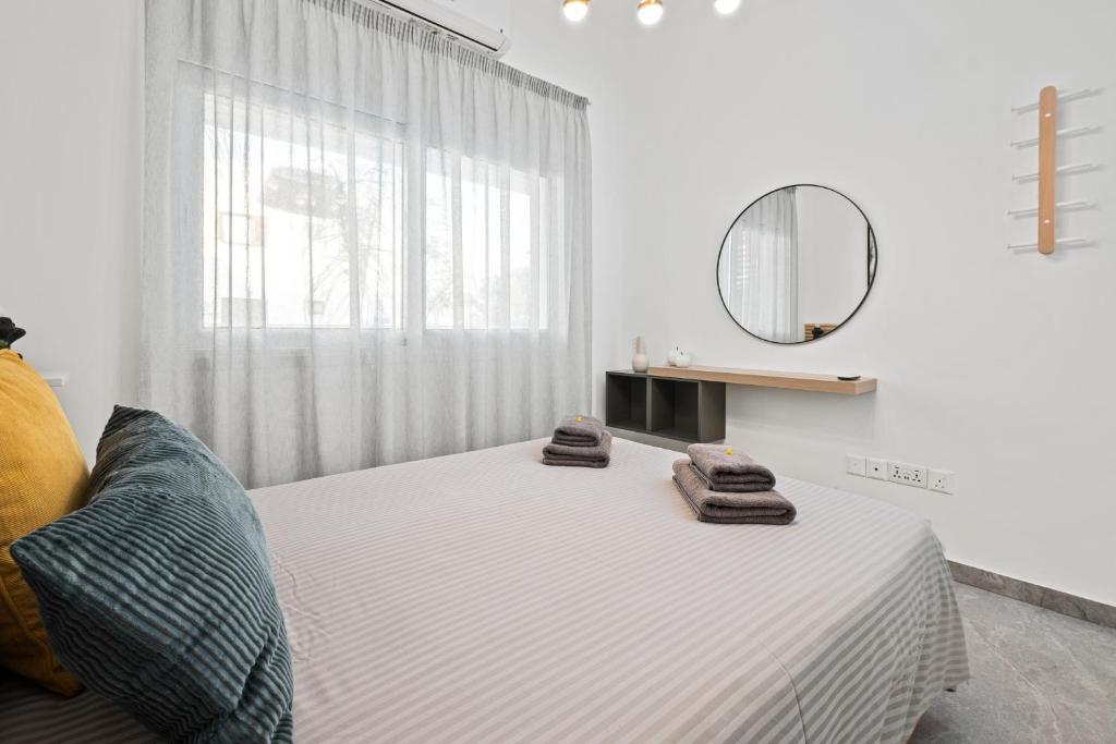 FatCow Beach Apartment 5