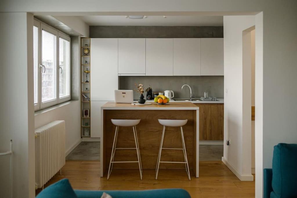 4U Apartment 4