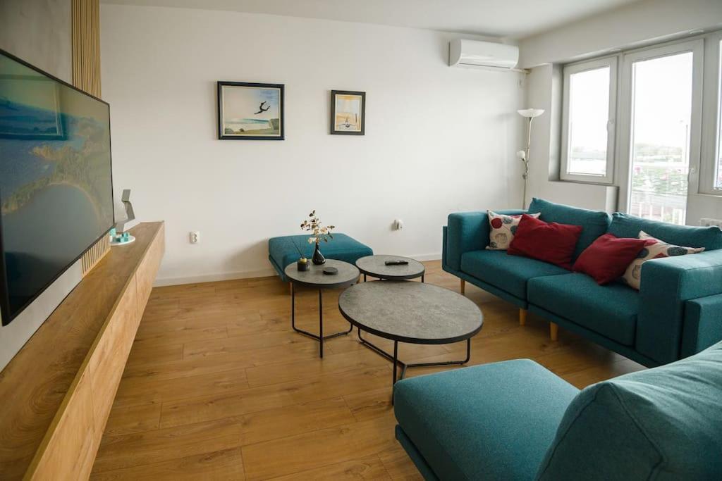 4U Apartment 5