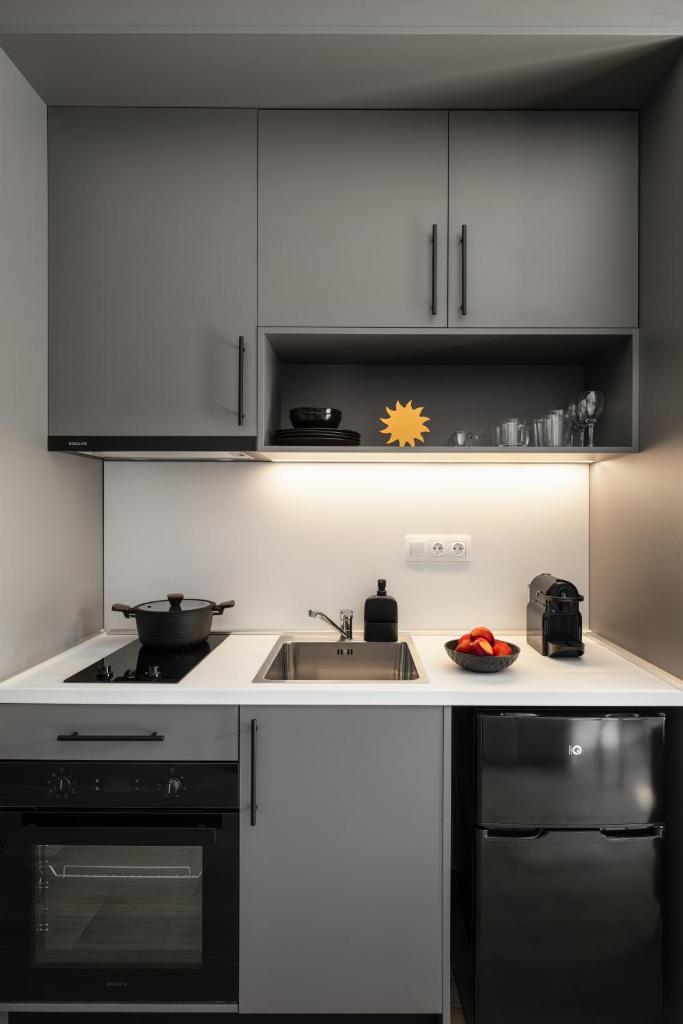 Fits Living 8