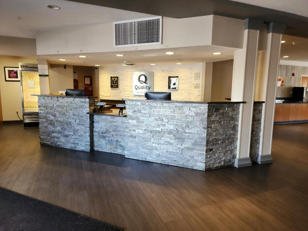 Quality Inn & Suites Denver International Airport Image