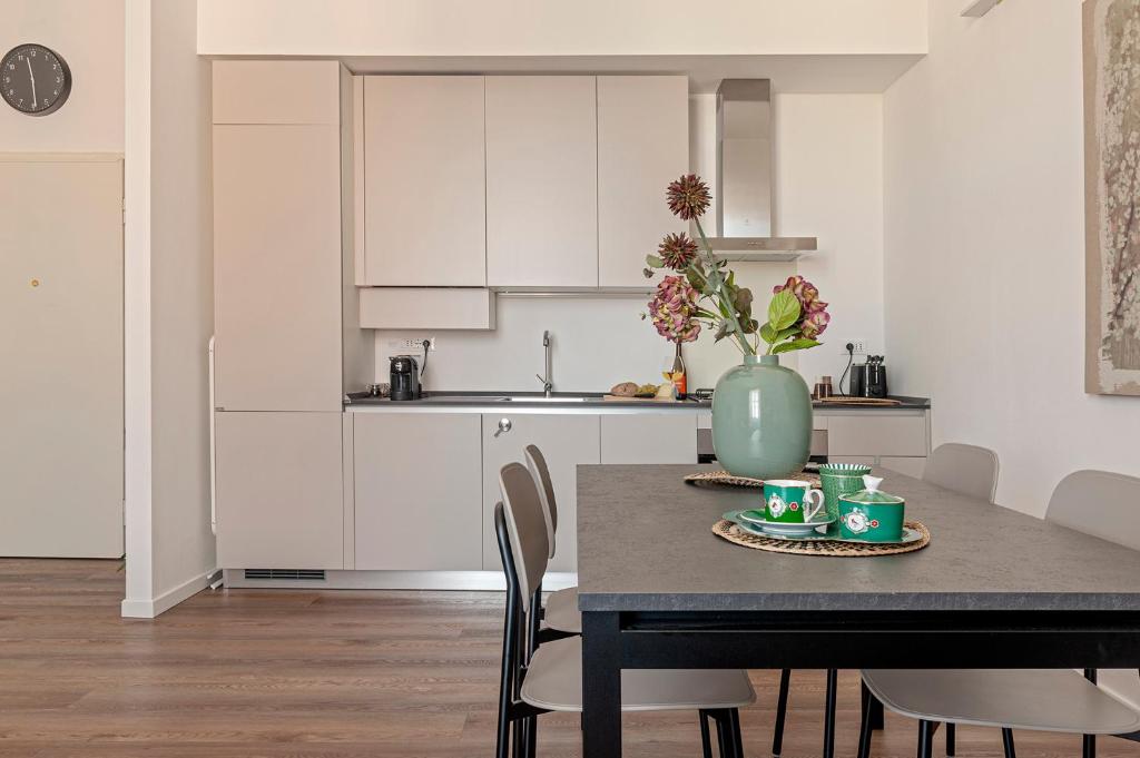 Waves of Livorno New Modern Apartment 4