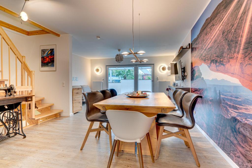 Köln-Pulheim Saphier Haus I15 min Köln Messe Lanxess I 180m2 über 4 Level I Komfort I P I Palmengarten I Babybett 1