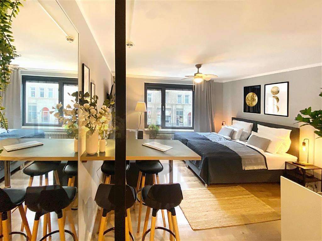 Cozy apartment in city center 8