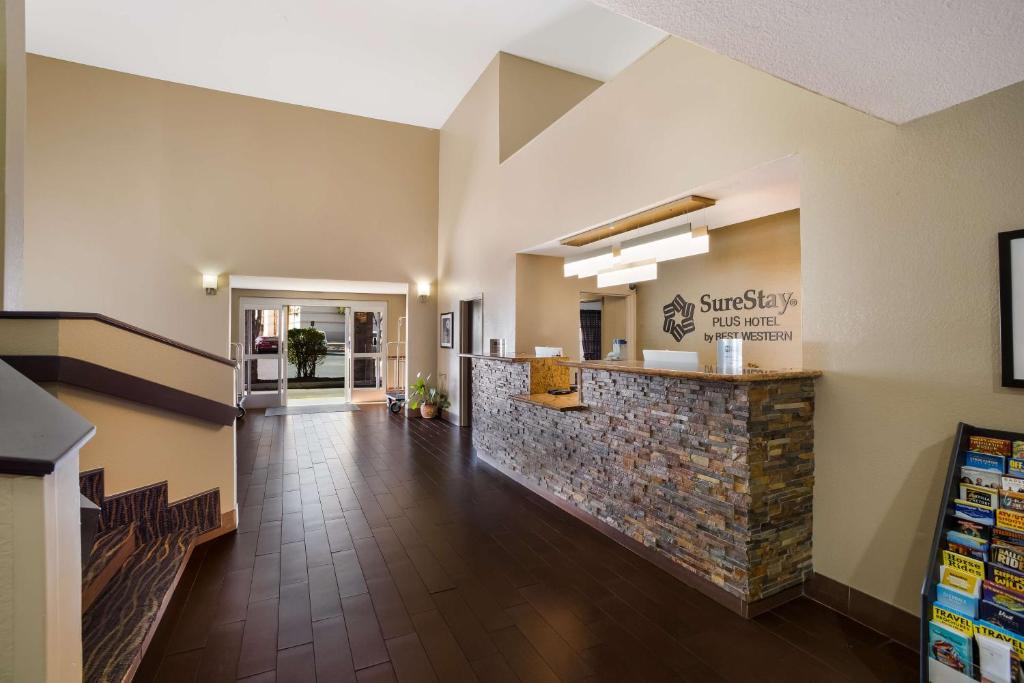 SureStay Plus by Best Western Mesa Superstition Springs Image