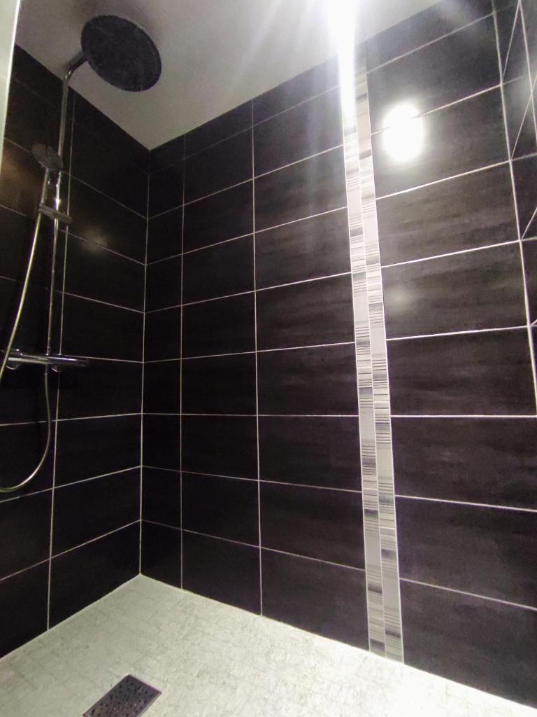 Gîte avec Spa et Sauna Privatif 3