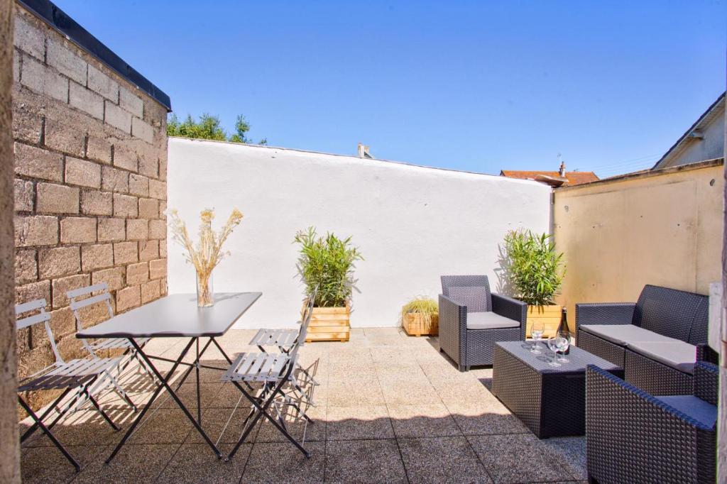 L'atypique, avec terrasse à 150M de la plage 5