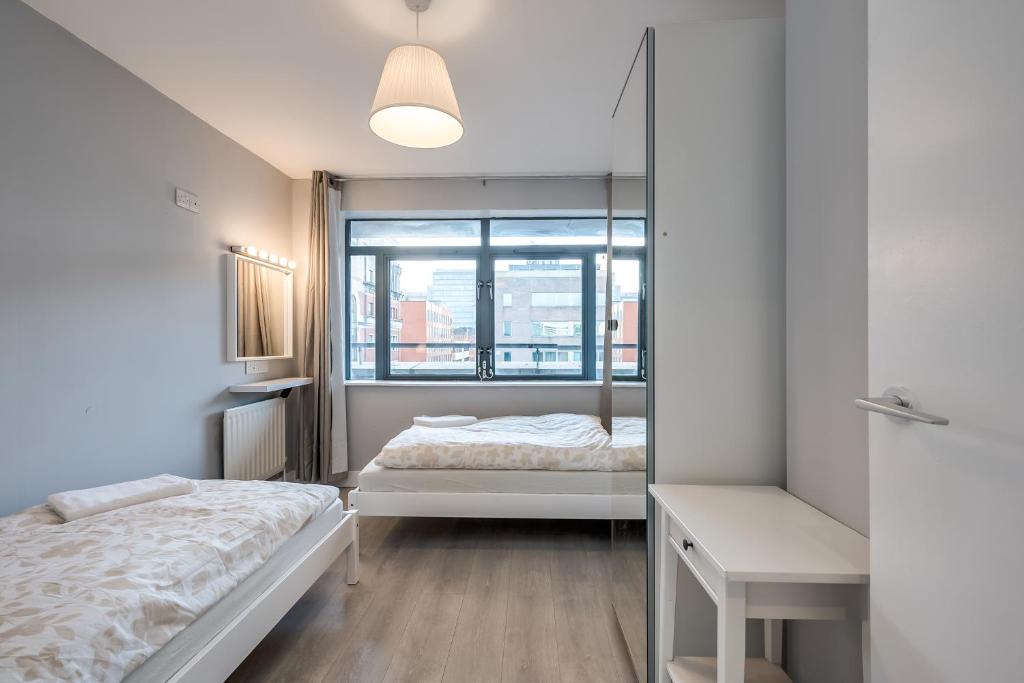 Central Belfast Apartment - Free Parking - 2BR 7