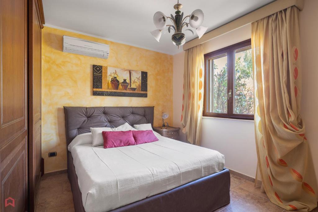 Photo de la galerie de l'établissement Panoramica Villa con Piscina sul Mare (Sanificata), à Cinisi