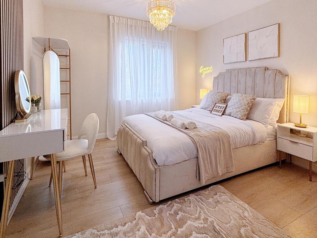 Luxury 2 bedroom Leeds City Apartment with Free parking & Jacuzzi bath 7