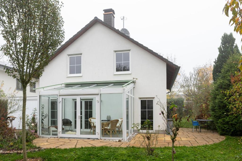 Ganzes Ferienhaus in Leipzig mit Garage und Fußbodenheizung 6