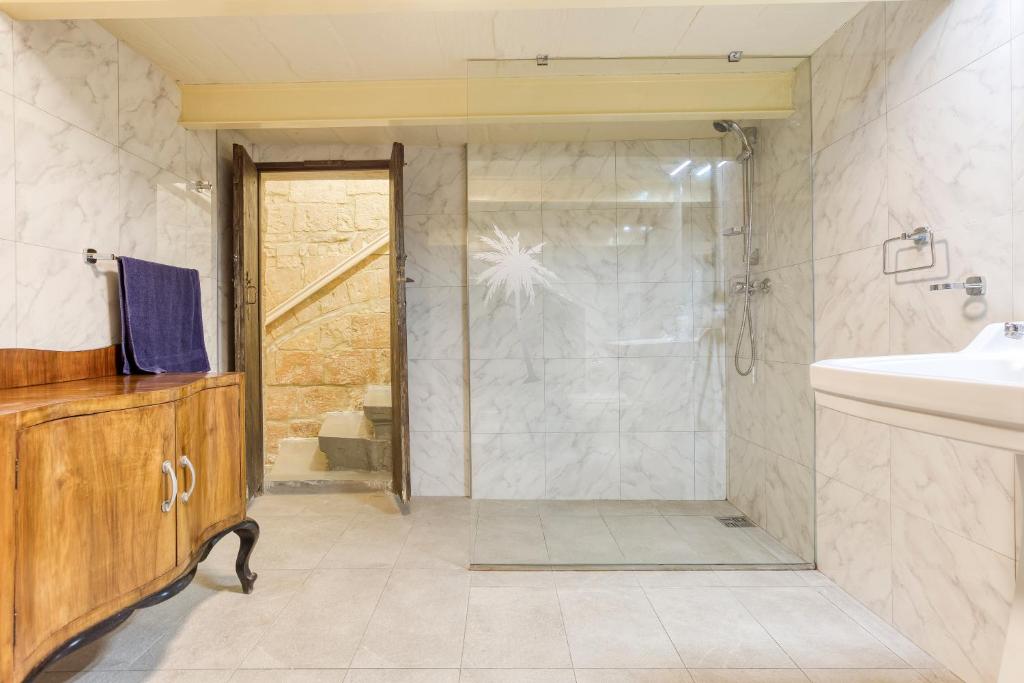VLT214 - Charming Valletta Townhouse 3
