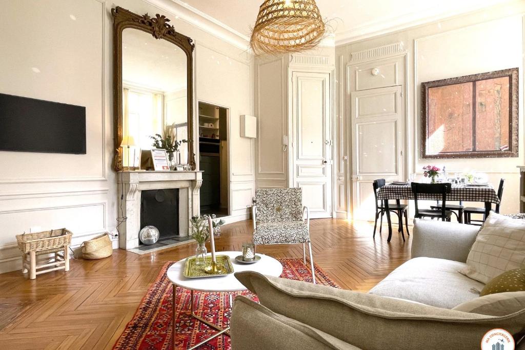 Le Crosne - Parking - Prestige - Calm 1