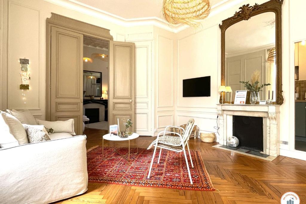 Le Crosne - Parking - Prestige - Calm 7