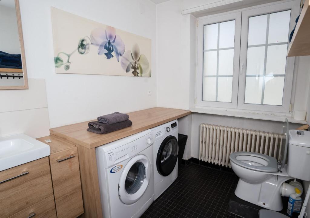 Charmant appartement avec terrasse dans villa 8