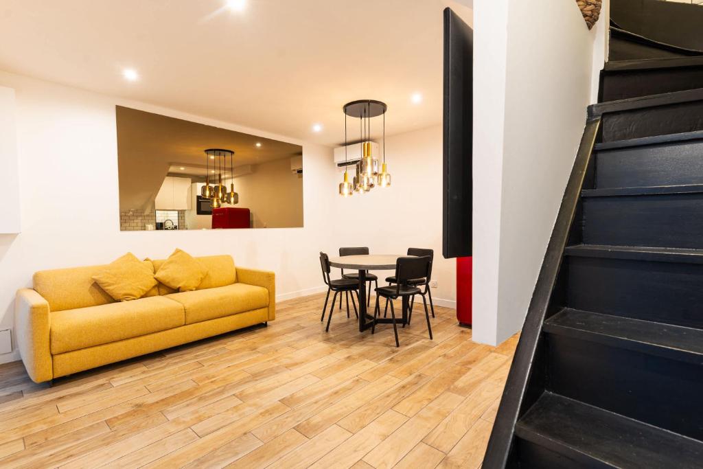 Town House Nation, Bastille, AC by LCC Agency 5