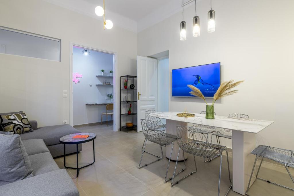 Koukaki Cielo Villa10 -Pvt Yard 3BR 8ppl -10min Metro Acropolis 5