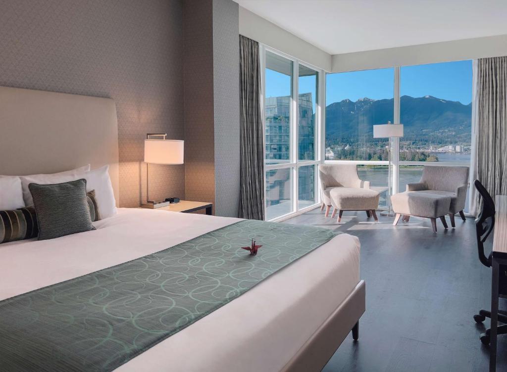Coast Coal Harbour Vancouver Hotel by APA Image