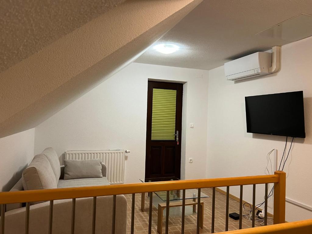 Luxury House Ledine 5