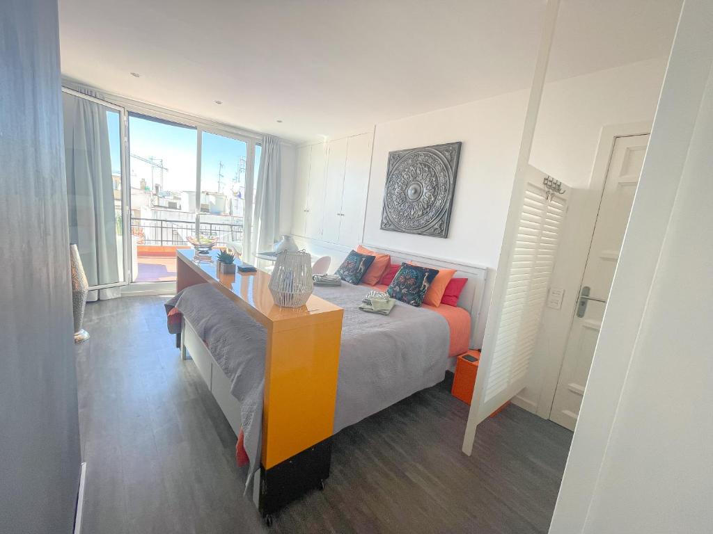 Unique studio Apartment with amazing terrace Sitges centre beach 6