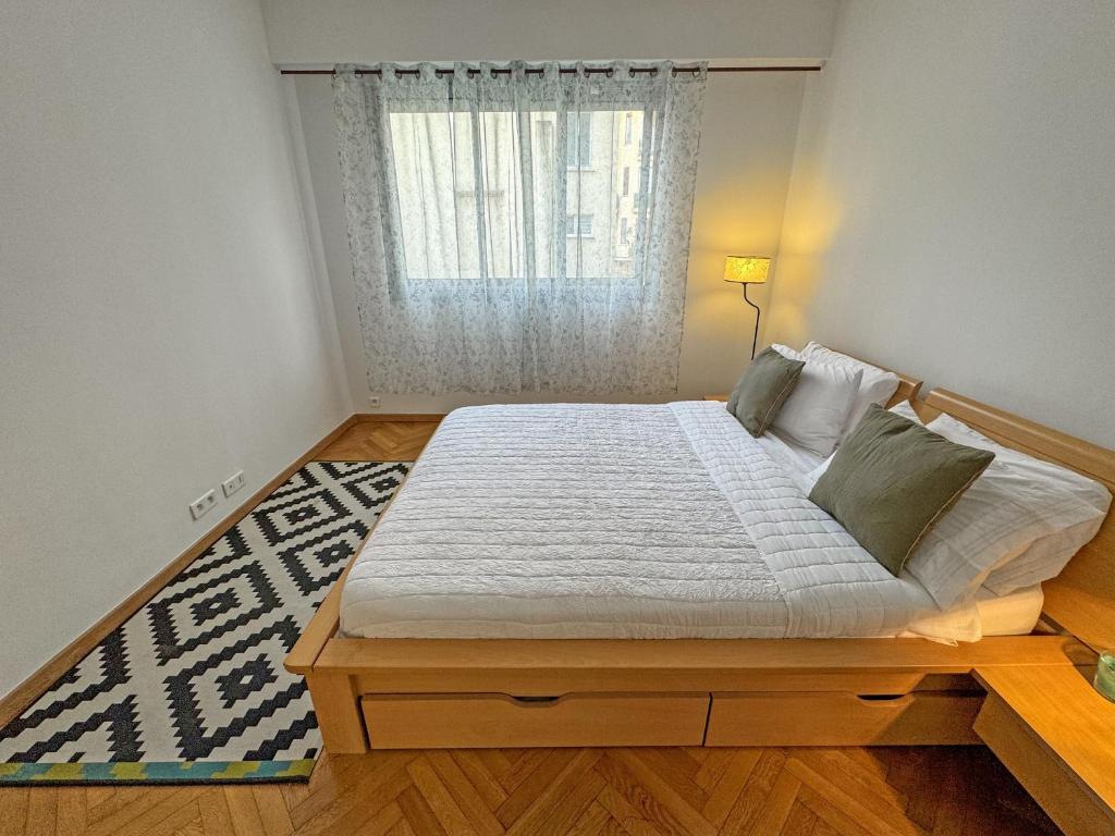 Cosy Cariatides Condo Promenade 2