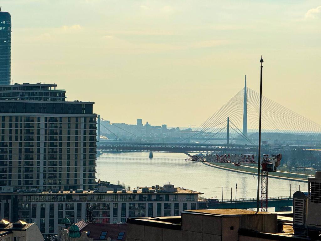 Sunny Apartments with Terrace & River View Old Town 2