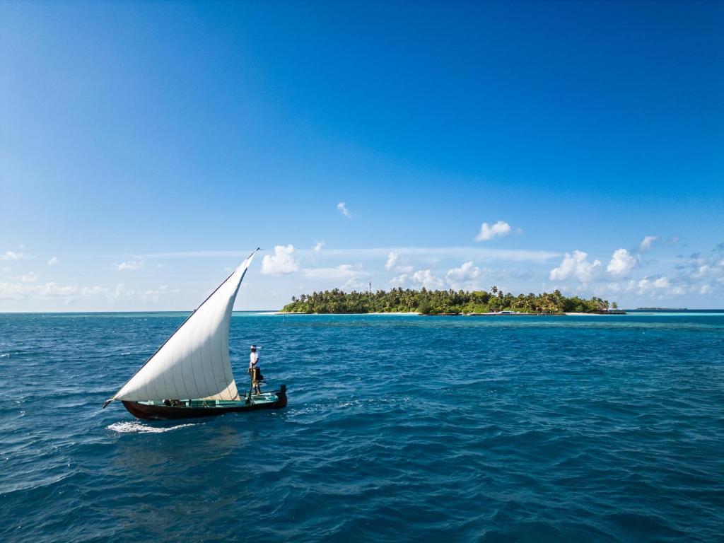 Makunudu Island- An Intimate Hideaway
