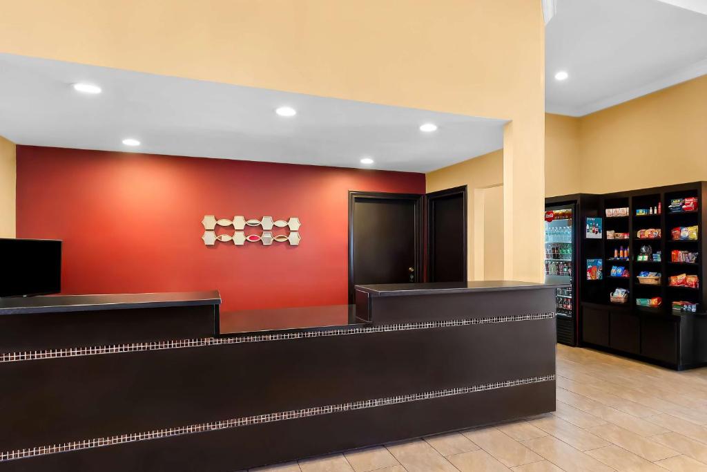SureStay Plus by Best Western San Antonio Fiesta Inn Image