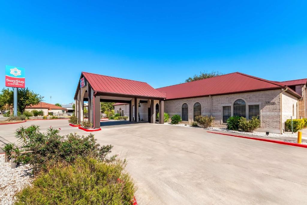 SureStay Plus by Best Western San Antonio Fiesta Inn Image