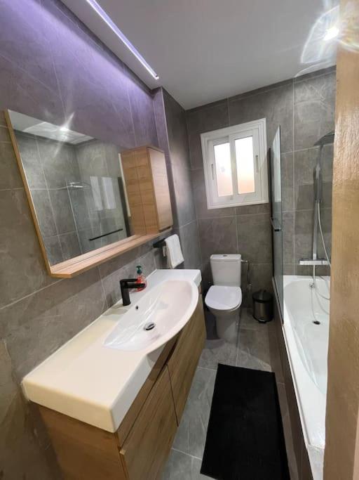 Luxury Vintage Suite 3