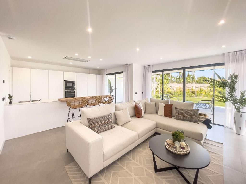 Mirador Estepona Hills Luxury Resort Estepona Hills Gym Pools Restaurants