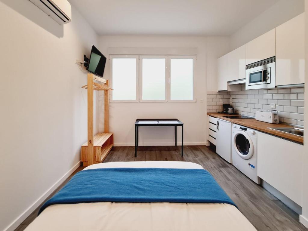 Bilbao ROOMS & KITCHEN Irala 5