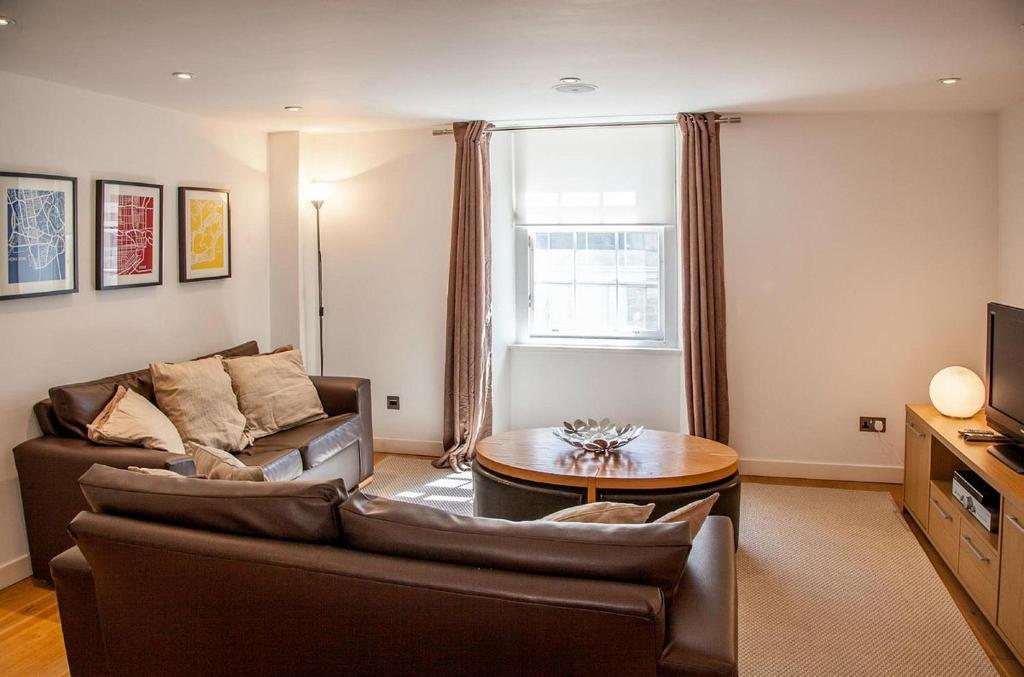 CS Exclusive Apartments of Princess Street West End 8