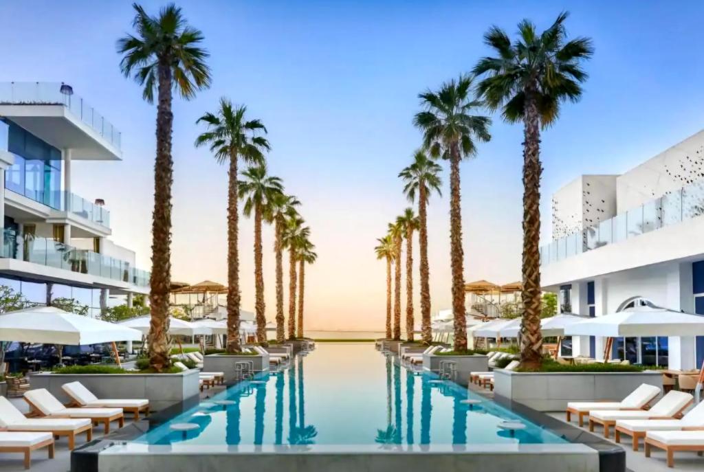 Palm Haven Luxe 3 Bed Townhouse with Private Pool