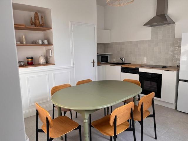 Villa Charlotte, 3 Chambres, Wifi, Terarsse, La Rochelle centre 1