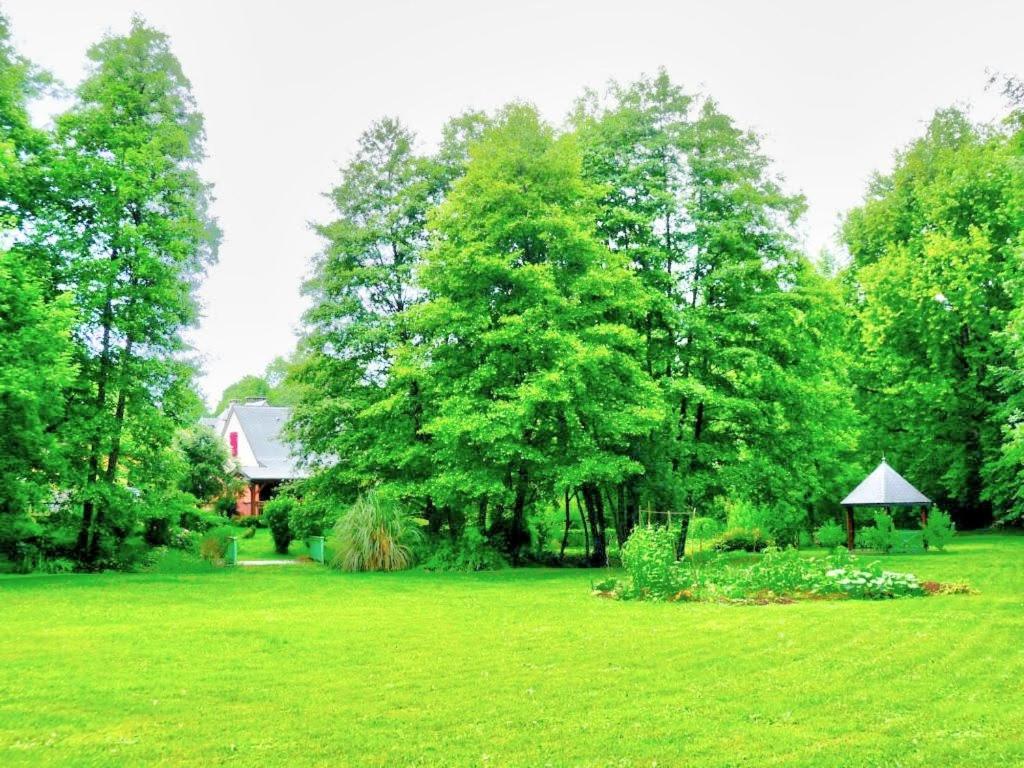 Chalet Tulasi, douceur et sérénité à Eysus 8